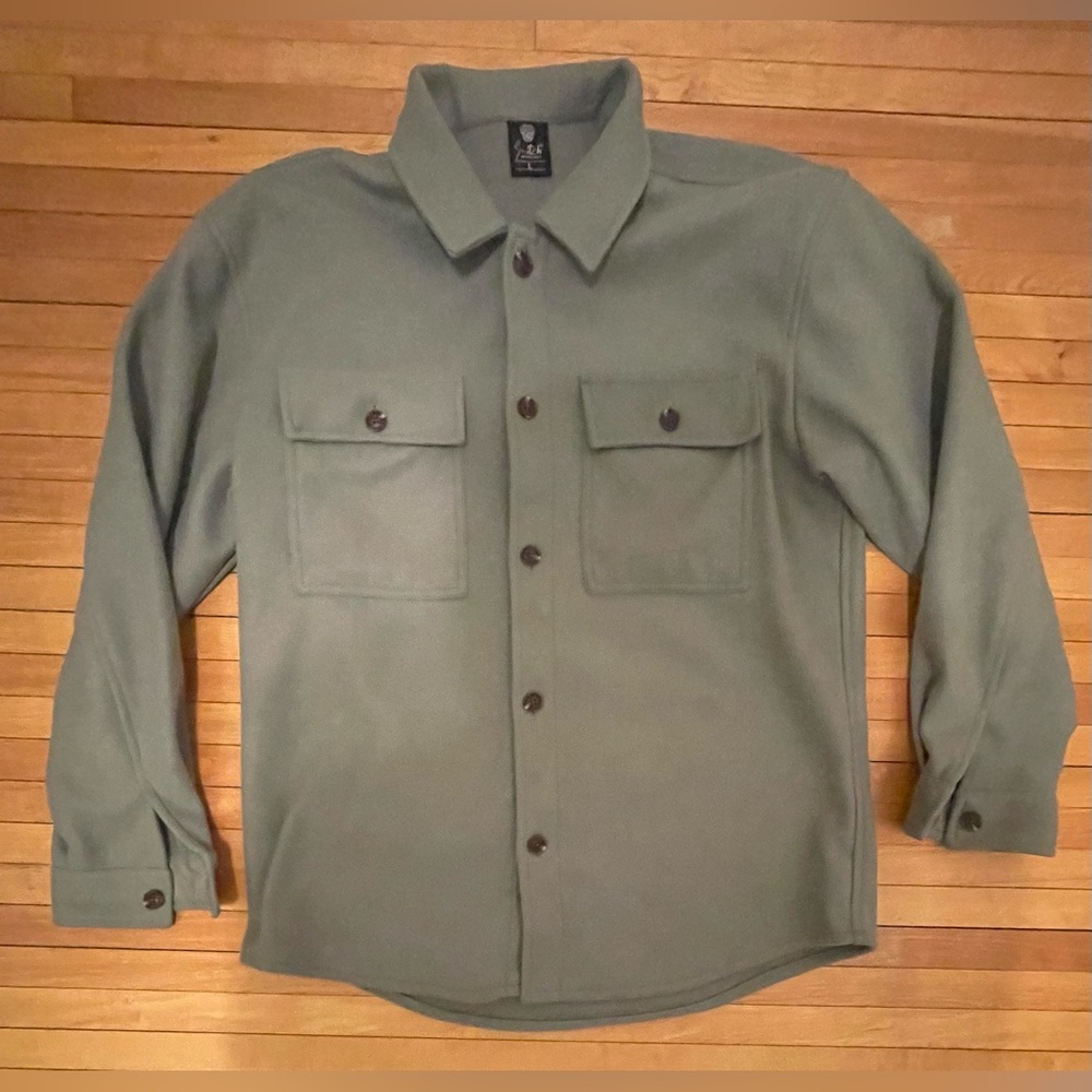 Men’s Olive Green Shacket in Sz. L